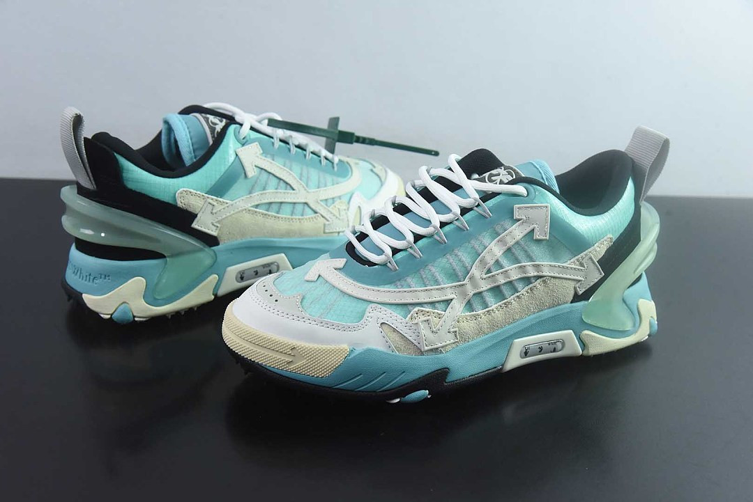 OF C/O ODSY-1000 SNEAKER