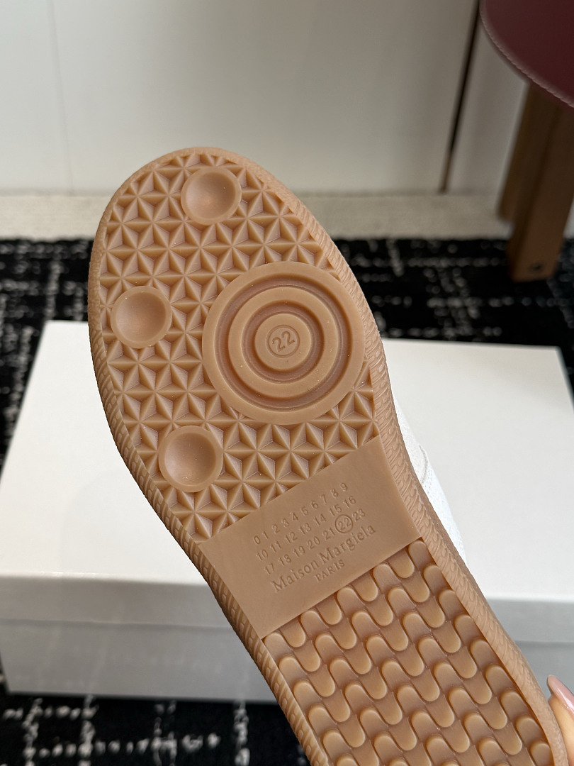 Ma1s0n Marg*e1a SNEAKER