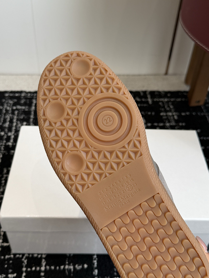 Ma1s0n Marg*e1a SNEAKER