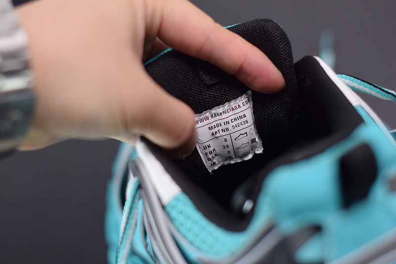 bc track sneaker