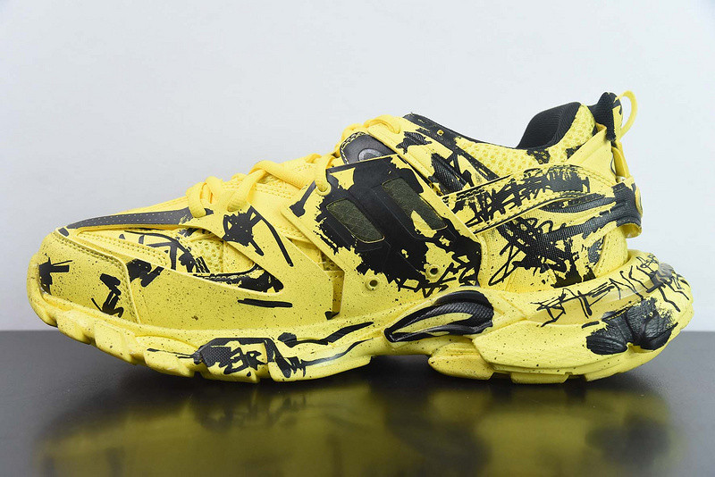 bc track sneaker