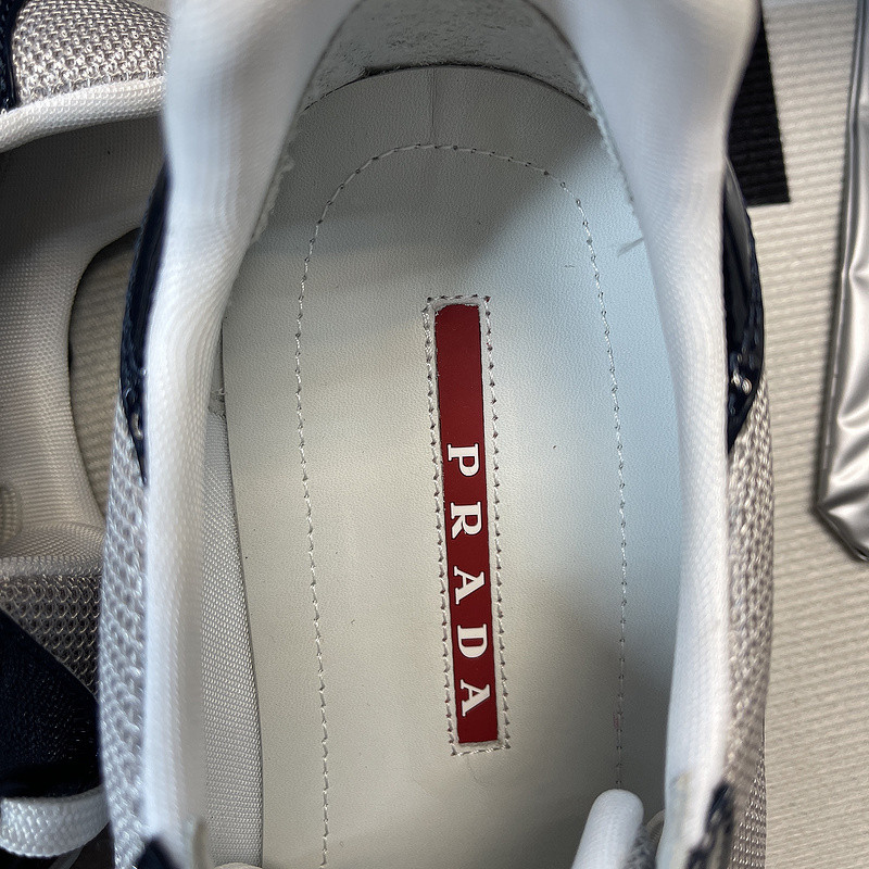 pr sneaker