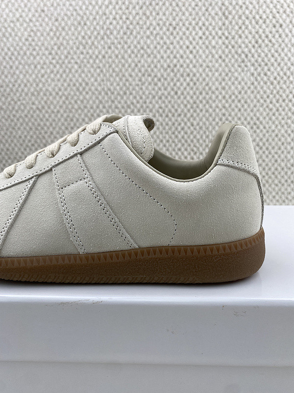 ma*s*n Ma*i*la sneaker