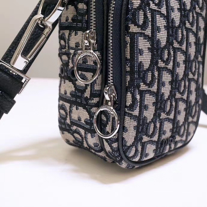 D10r bag