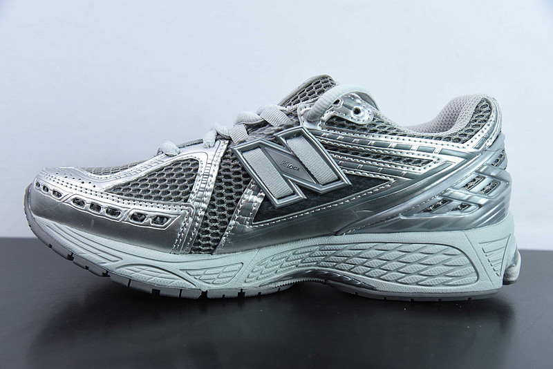 new balance sneaker