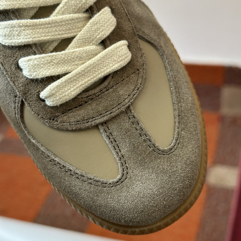 ma*s*n Ma*i*la sneaker