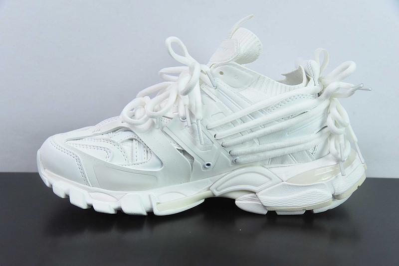 bc track sneaker