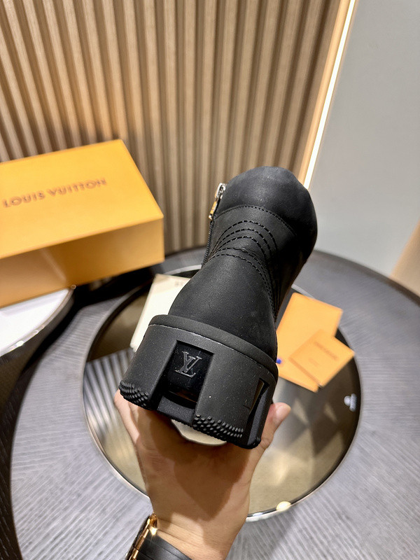 LVT BOOTS
