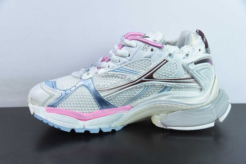 Ba1en*iaga runner sneaker