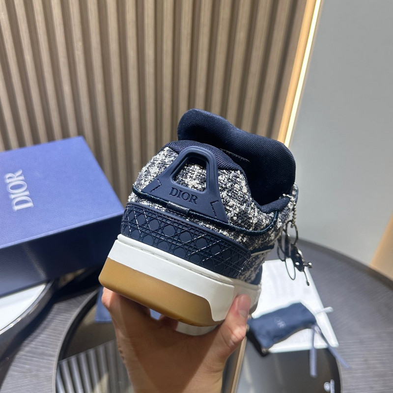 DIO* SNEAKER