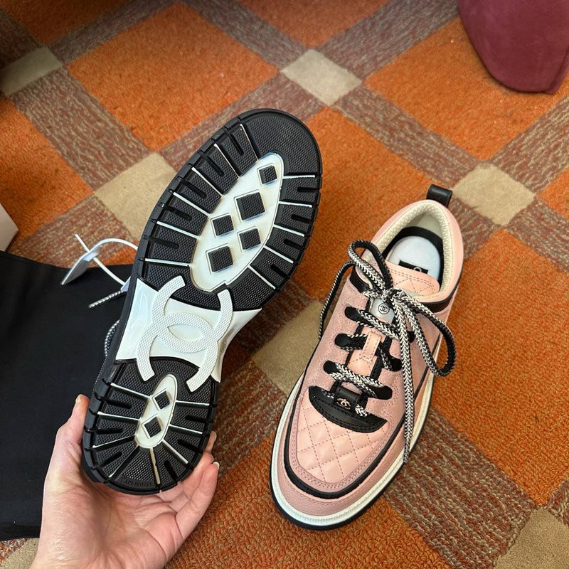 Ch**el sneaker