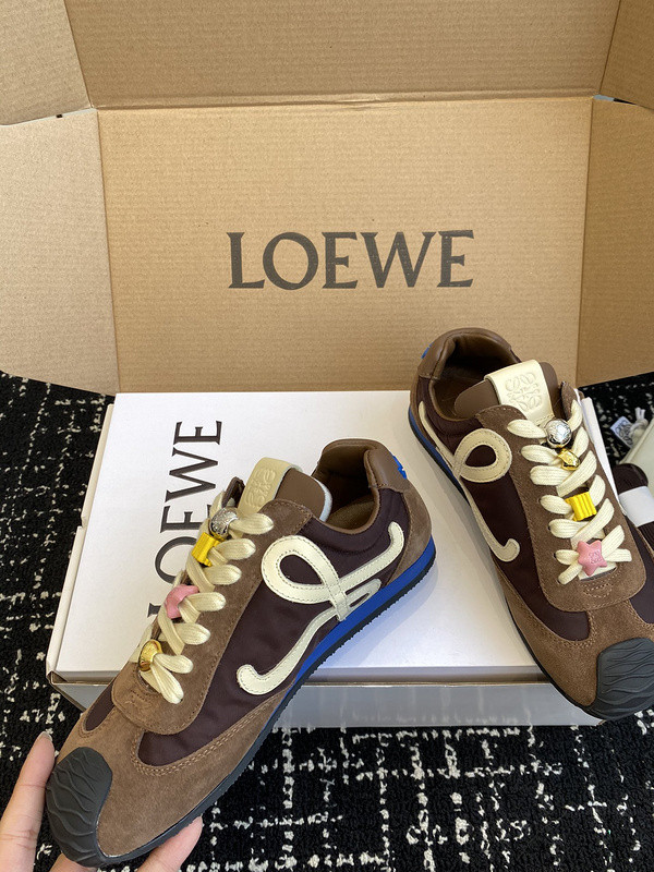 L0ew* sneaker