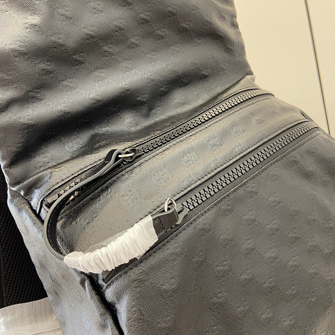 Gvc*1 BAG