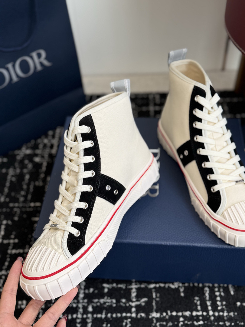 DIO* SNEAKER