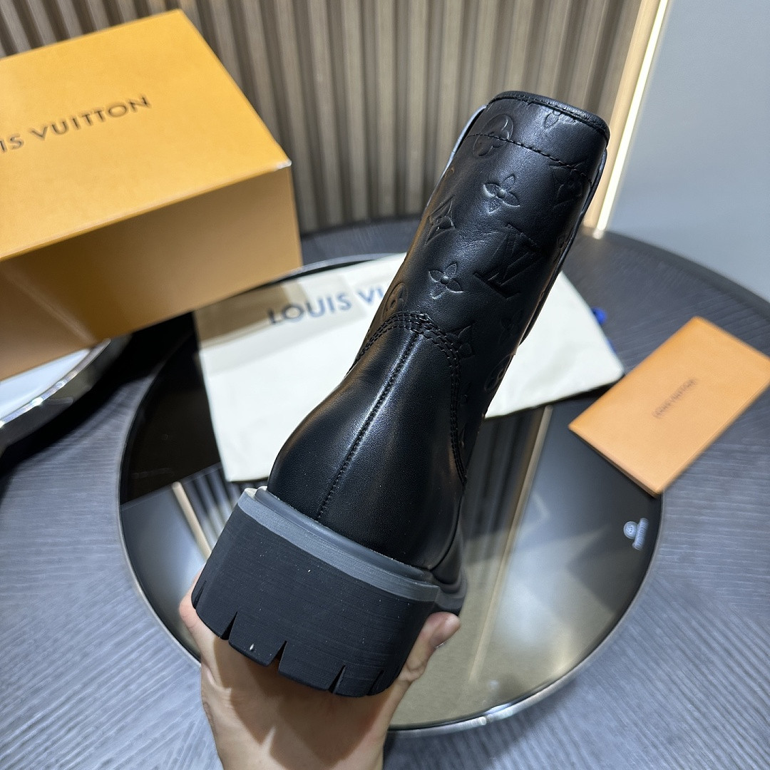 LVT BOOTS