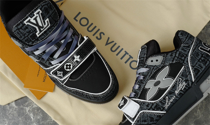 LVT SNEAKERS