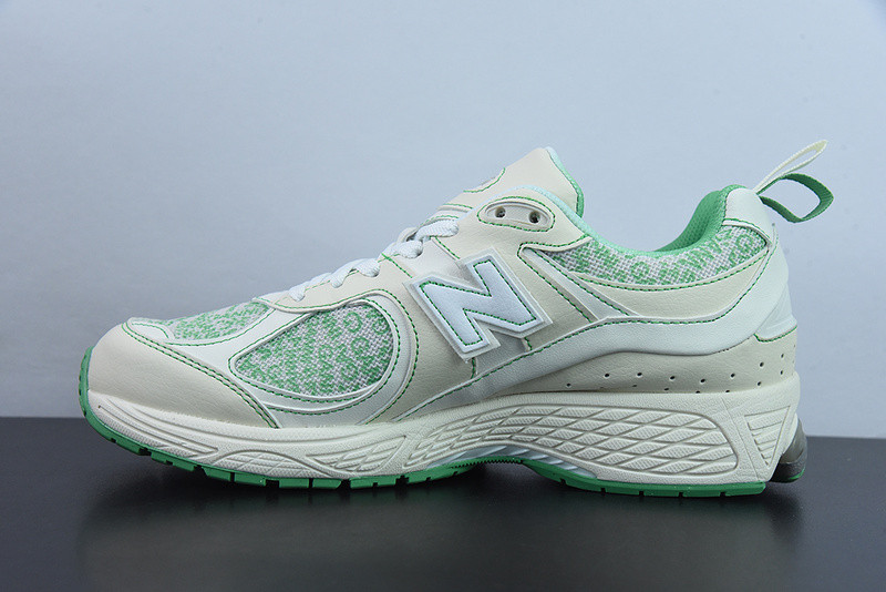 new balance sneaker