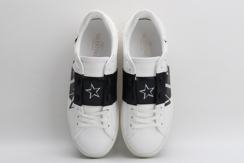 Va1e*ntin0 garavani sneaker