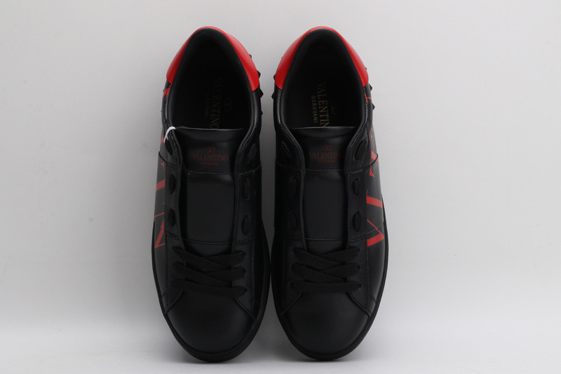 Va1e*ntin0 garavani sneaker
