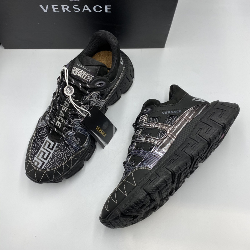 vs chain reaction sneakers