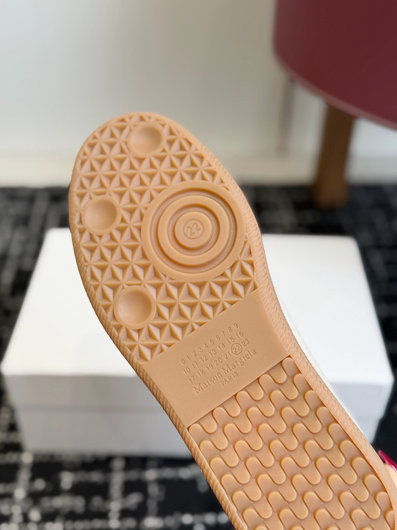 Ma1s0n Marg*e1a SNEAKER