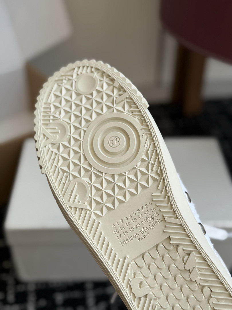 Ma1s0n Marg*e1a SNEAKER