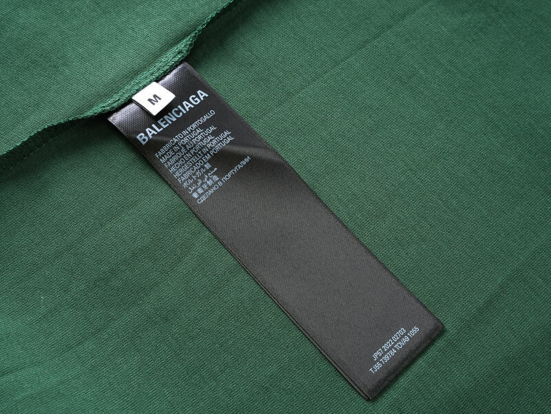 Ba1en*iaga clothes