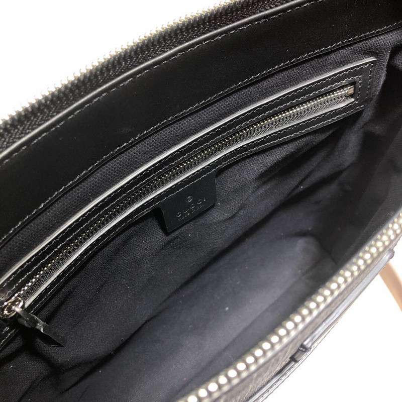 G*u*i shoulder bag