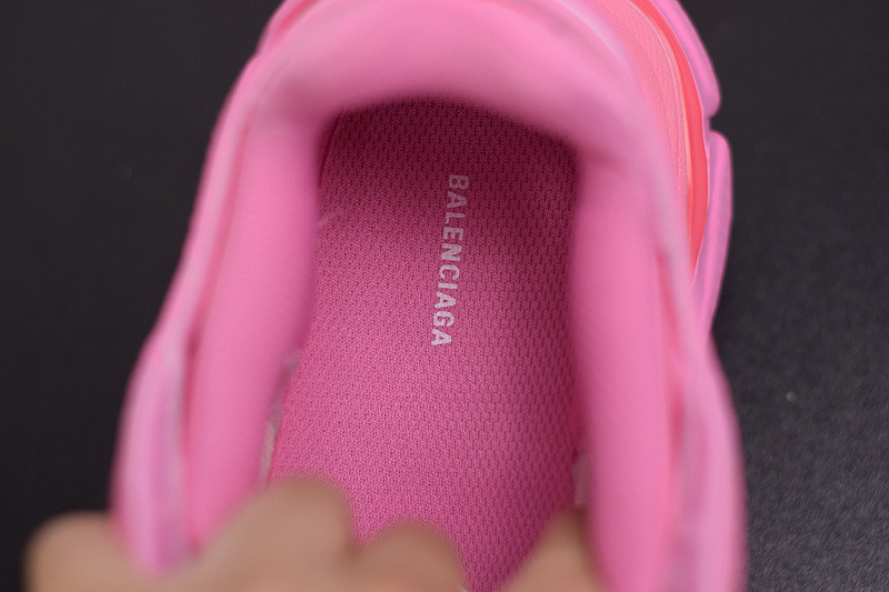 bc track sneaker
