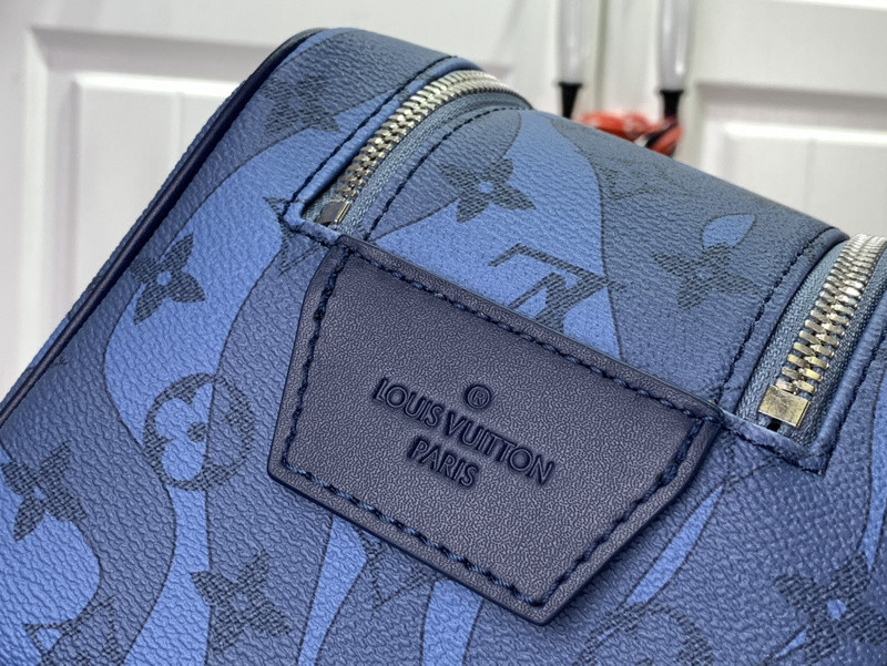 LVT PURSE