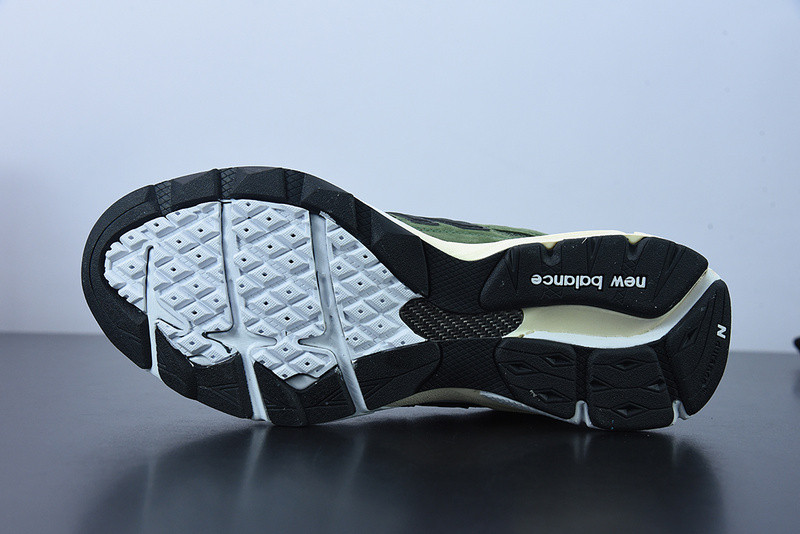 new balance sneaker