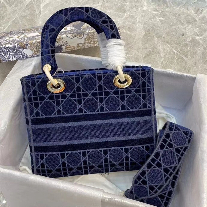 D10r bag
