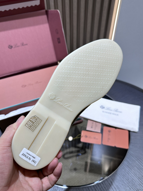 L0r0 P1ana sneaker