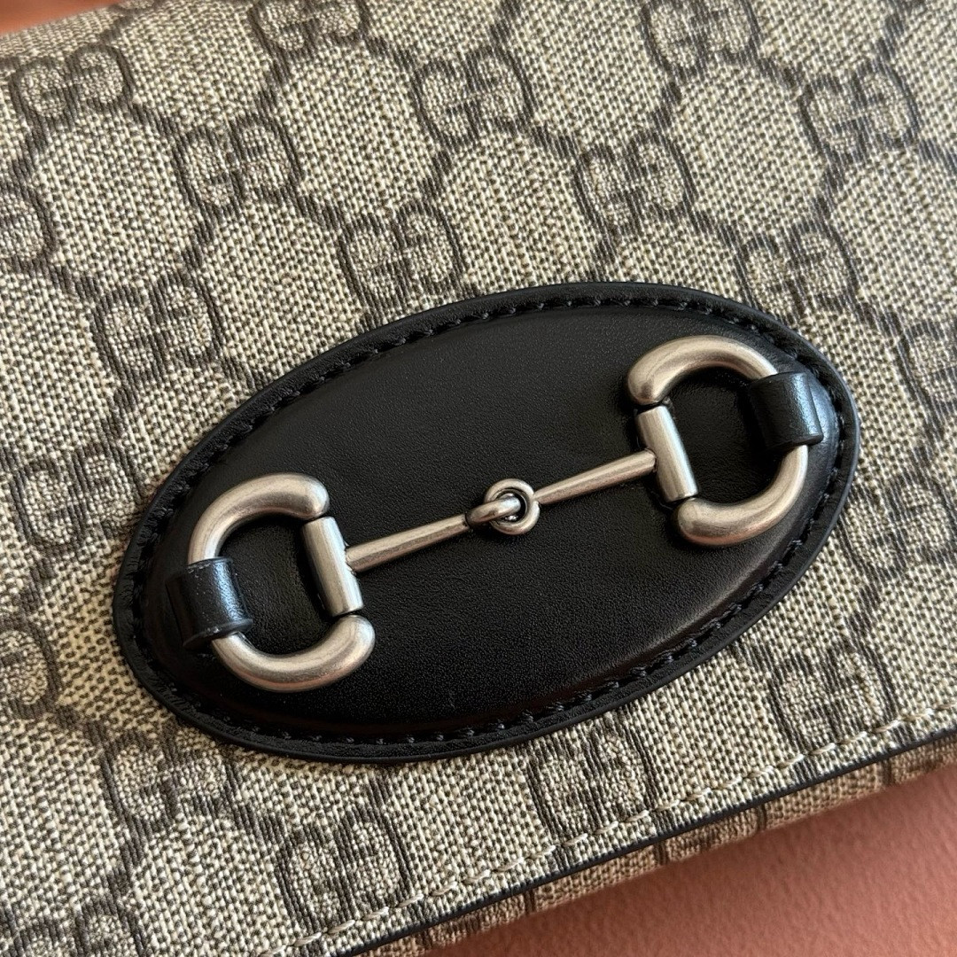 Gvc*1 BAG