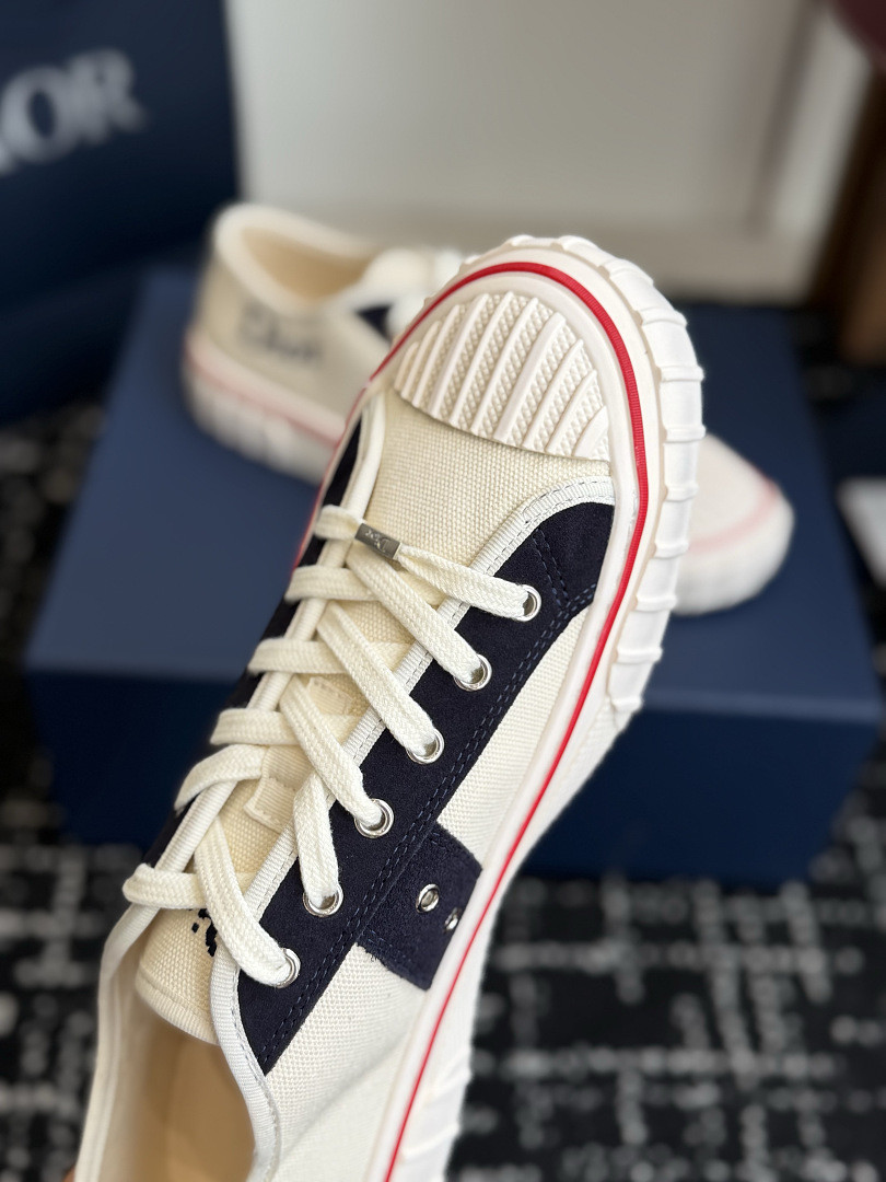 DIO* SNEAKER