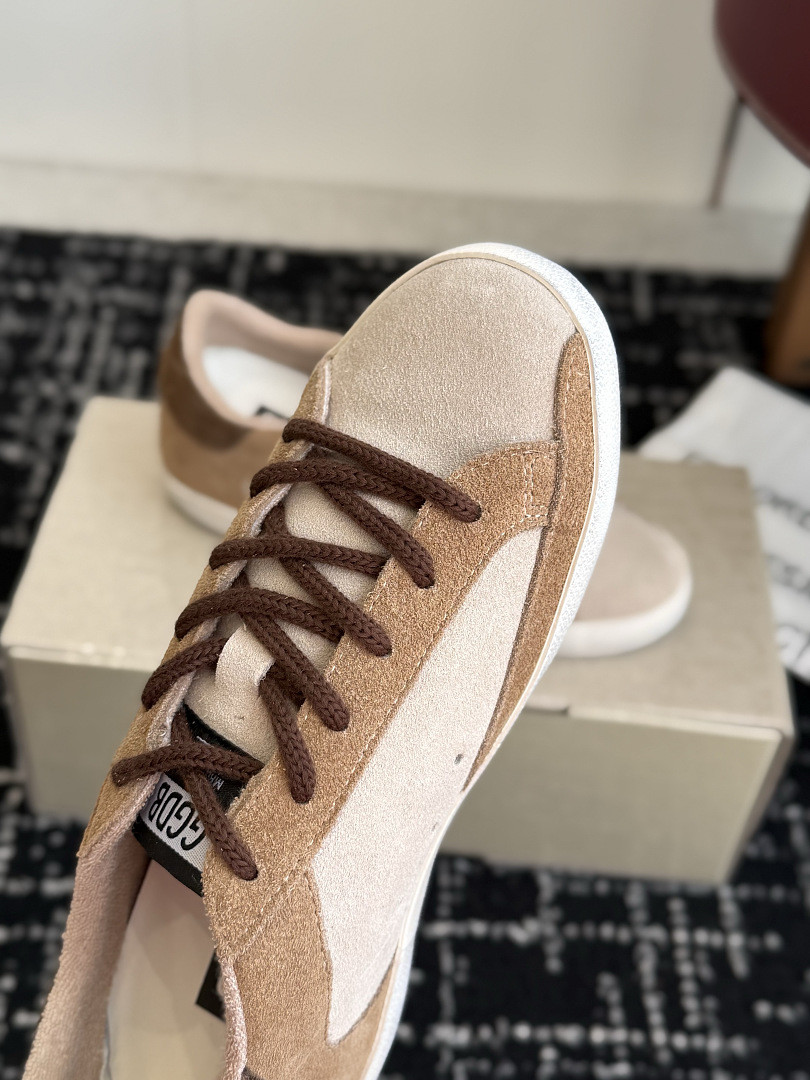 GGDB SNEAKER