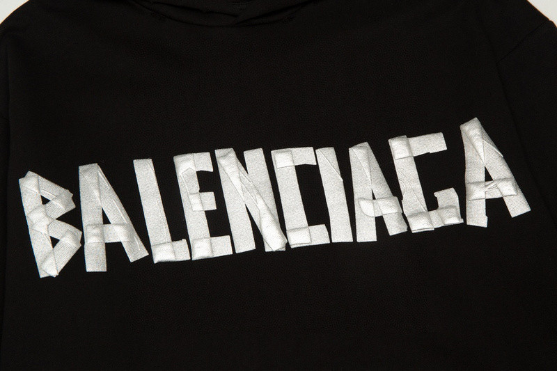 Ba*len*cia*ga clothes