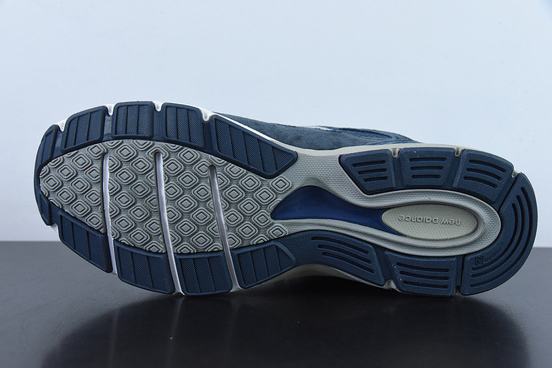 new balance sneaker