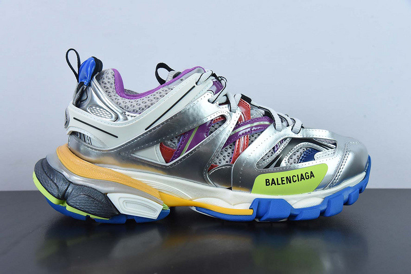 bc track sneaker