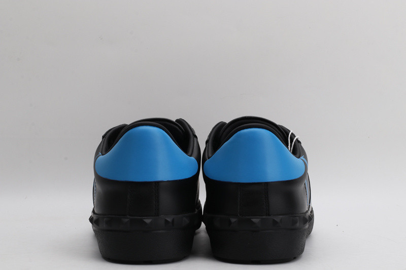 Va1e*ntin0 garavani sneaker