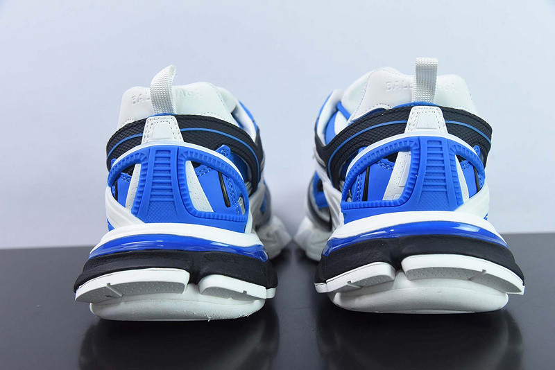 bc track sneaker
