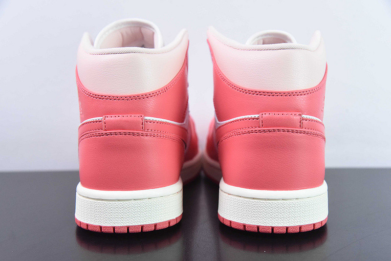 air jordan 1 mid "strawberries & cream" bq6472-186