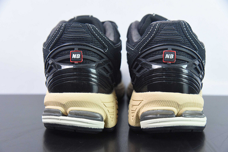 new balance sneaker