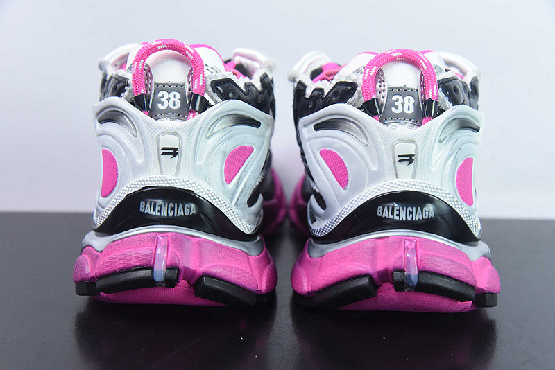 Ba*len*cia*ga runner sneaker