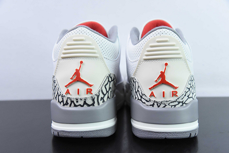 air jordan 3 "summit white/fire red" ct8532-106
