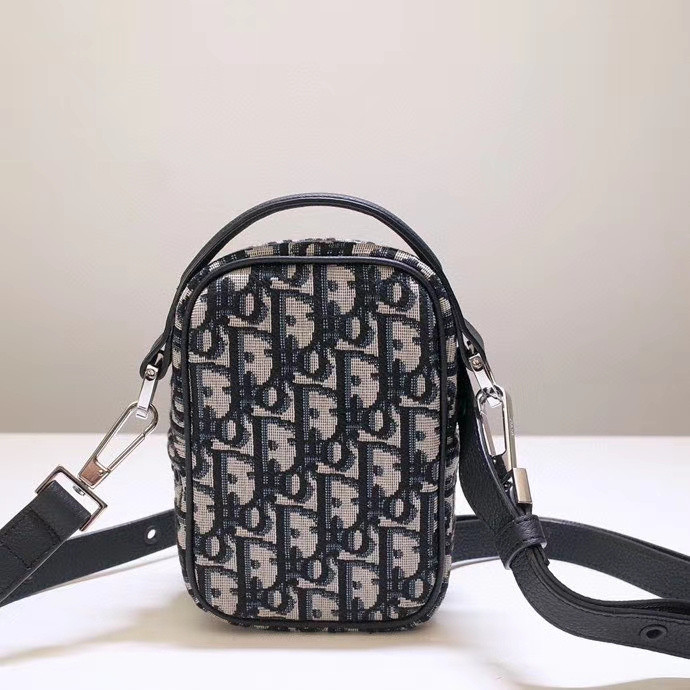 D10r bag