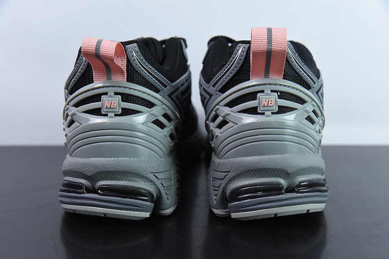 new balance sneaker