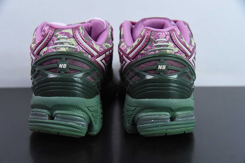 new balance sneaker