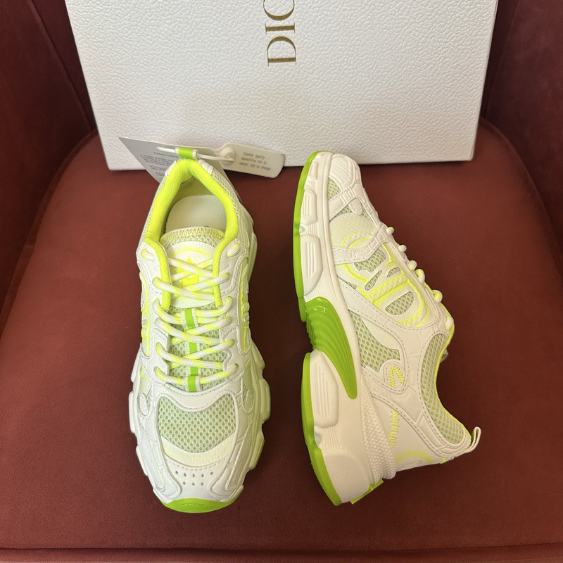 DIO* SNEAKER