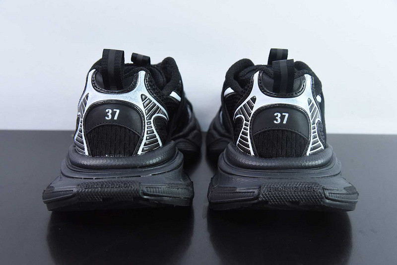 BC 3XL SNEAKER